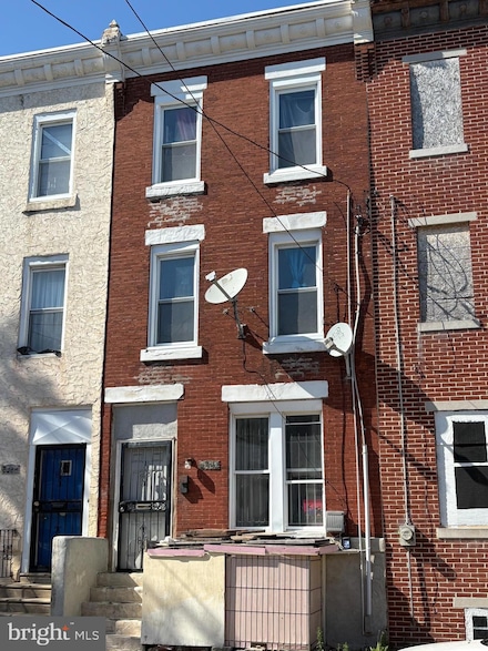 2021 W Westmoreland St, Philadelphia, PA 19140