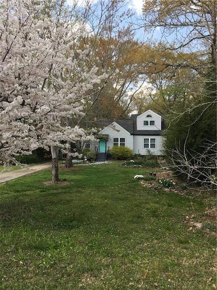 136 Bucher Dr, Decatur, GA 30030