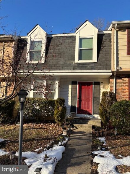 7638 Mandan Rd, Greenbelt, MD 20770