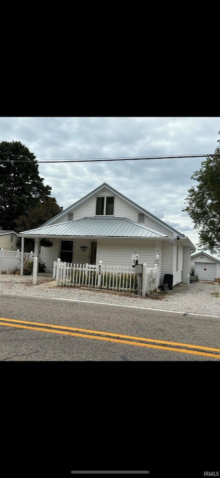 619 W Main St, Bruceville, IN 47516
