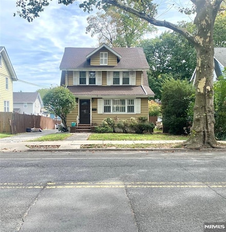 857 Garrison Ave, Teaneck, NJ 07666