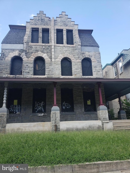 2215 W Tioga St, Philadelphia, PA 19140