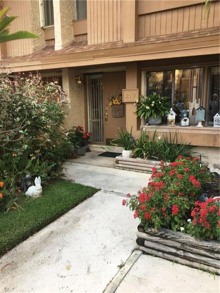 219 Wimbledon Lake Dr Unit 29, Plantation, FL 33324