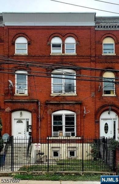 57 S 7th St, Newark, NJ 07107