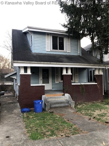 711 Hall St, Charleston, WV 25302