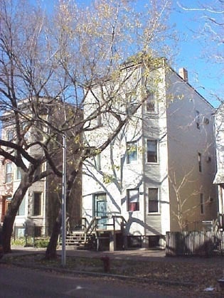 916 W Roscoe St Unit 2, Chicago, IL 60657