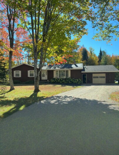 122 E 14 Mile Rd, Dafter, MI 49724