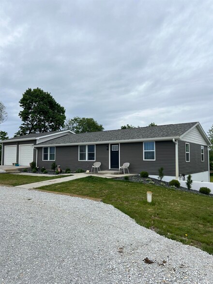 6681 N 200 E, Pine Village, IN 47975