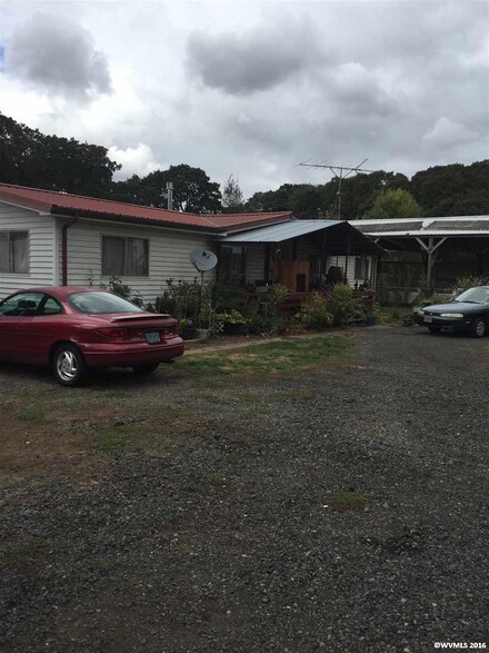 37438 Robinson Dr, Scio, OR 97374