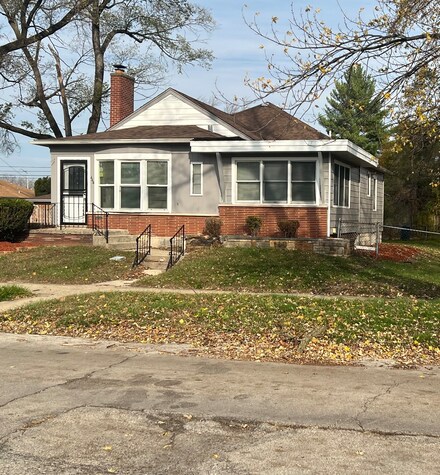 444 Webb St, Calumet City, IL 60409