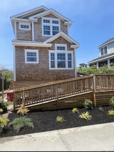 343 Dehnhoff Walk, Ocean Beach, NY 11770