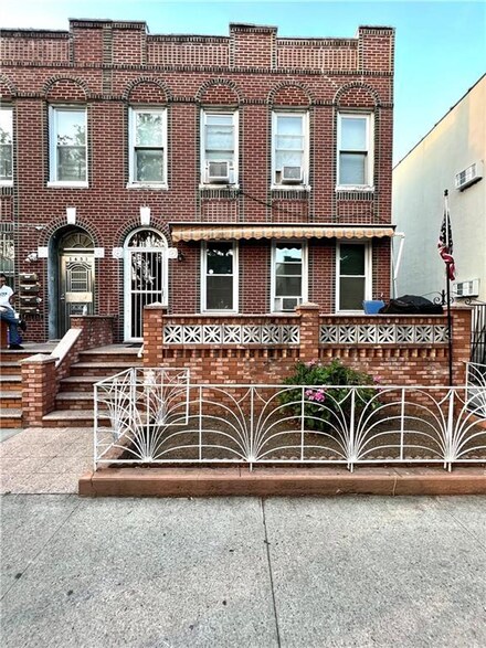 1655 66th St, Brooklyn, NY 11204