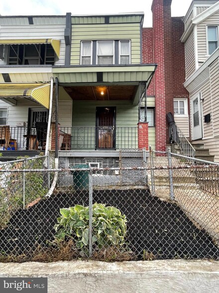 1844 W Ruscomb St, Philadelphia, PA 19141