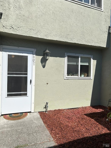 601 Racquet Club Cir, Rohnert Park, CA 94928
