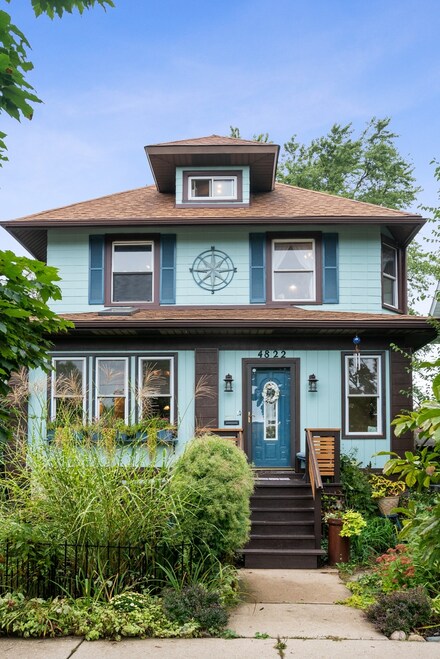 4822 N Bernard St, Chicago, IL 60625