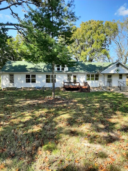 372 Missouri 17, Mountain View, MO 65548