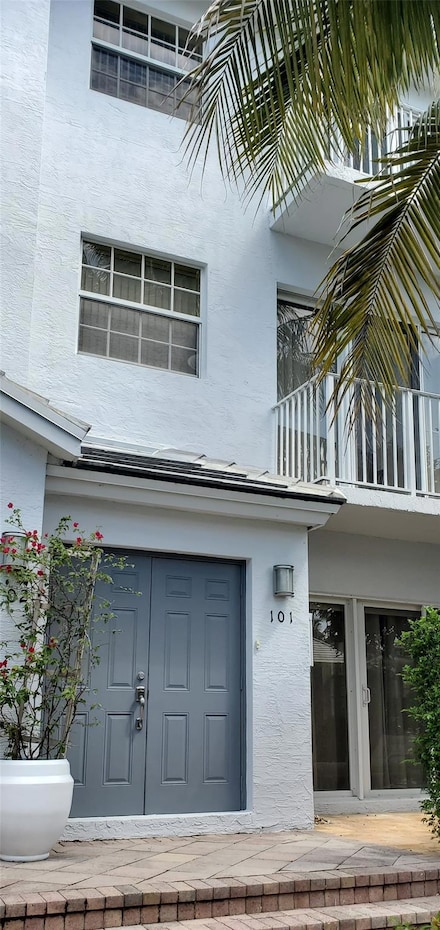 2725 NE 8th Ave Unit 101, Wilton Manors, FL 33334