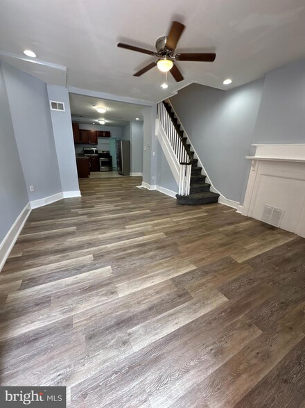 918 S Cecil St, Philadelphia, PA 19143