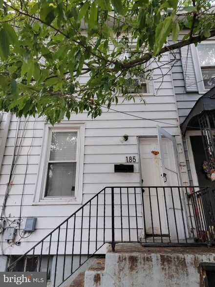 185 Washington St, Trenton, NJ 08611