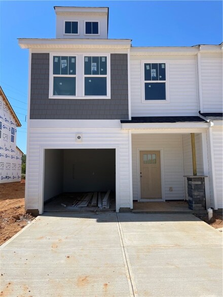 214 Marston Ln, Greenville, SC 29617