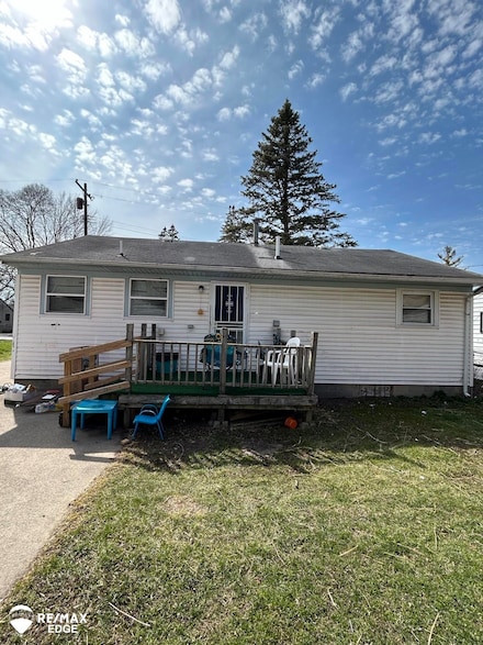 2928 Walters Dr, Saginaw, MI 48601