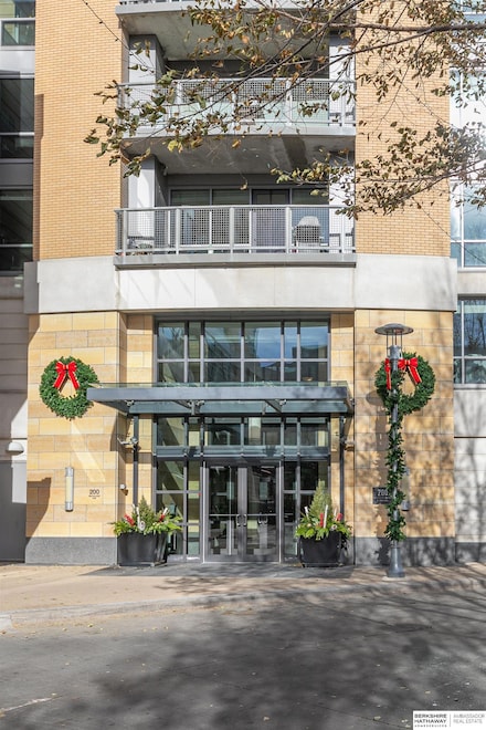 200 S 31st Ave Unit 4209, Omaha, NE 68131