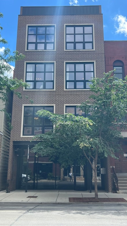 2930 N Lincoln Ave Unit 3, Chicago, IL 60657