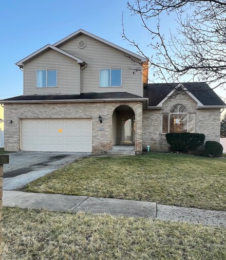 607 Cody Ln, University Park, IL 60484