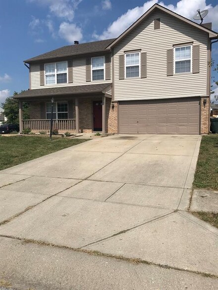 5756 Woodcote Dr, Indianapolis, IN 46221