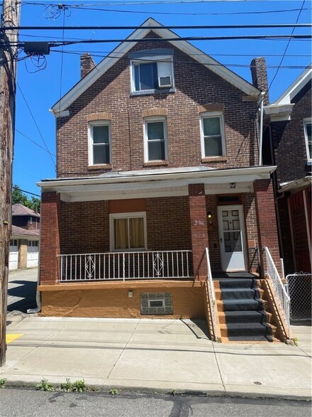 314 Fleet St, Braddock, PA 15104