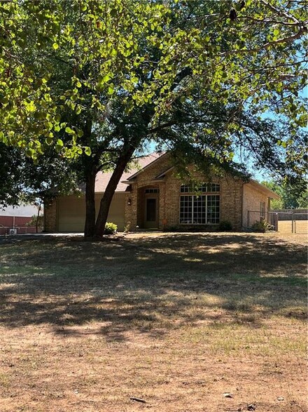 16 Northwood Dr, Shawnee, OK 74804
