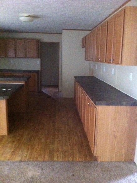 1654 Short Cut Rd, Cross, SC 29436