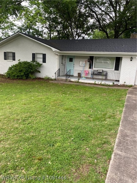 1112 N Elm St, Paris, AR 72855