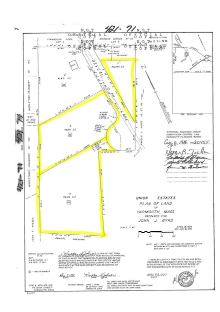 40 Deveau Ln, Yarmouth Port, MA 2675