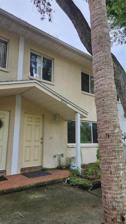 8322 Civic Rd, Tampa, FL 33615