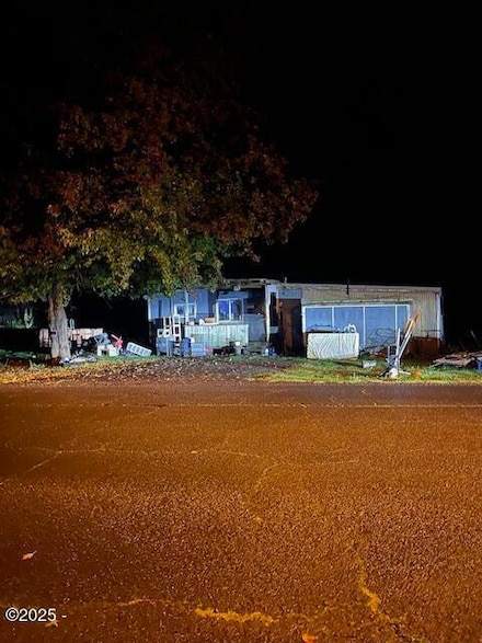 386 SW Siletz River Dr, Siletz, OR 97380