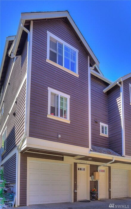 12333 10th Place NE Unit A, Seattle, WA 98125