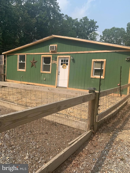 7417 3rd Ave, Mays Landing, NJ 08330