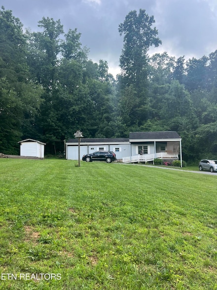 8511 Heiskell Rd, Powell, TN 37849