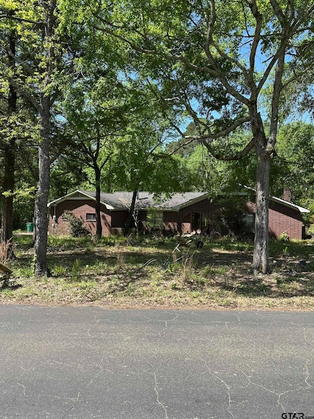 10365 Sycamore St, Overton, TX 75684