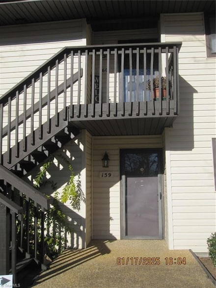 159 Turnwood Ln, Winston Salem, NC 27104