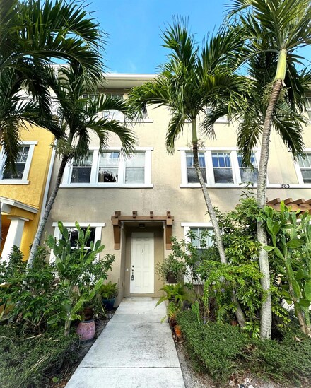 883 Millbrae Ct Unit 2, West Palm Beach, FL 33401