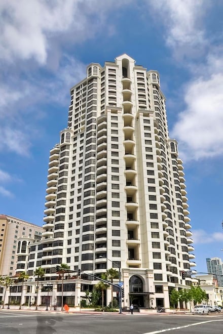 700 W Harbor Dr Unit 2006, San Diego, CA 92101
