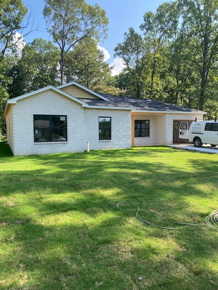 1660 Pine Ln, Iuka, MS 38852