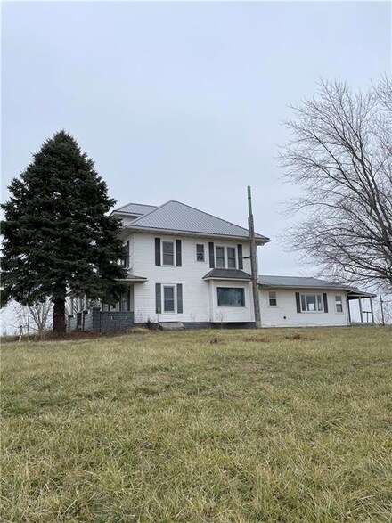 30170 Highway 34, Russell, IA 50238