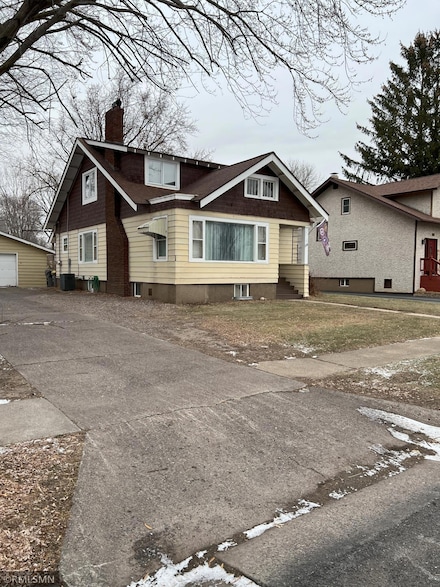 1130 Florence St, Baldwin, WI 54002