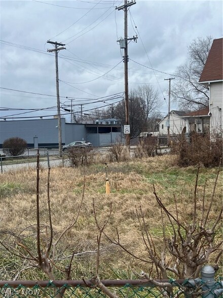 1341 Addison Rd, Cleveland, OH 44103