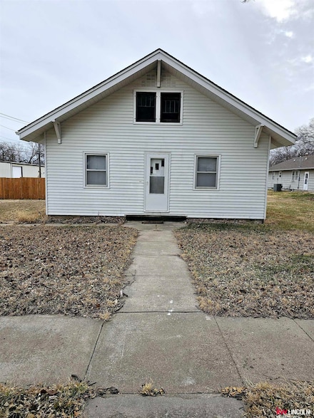 75 W 5th St, Nelson, NE 68961