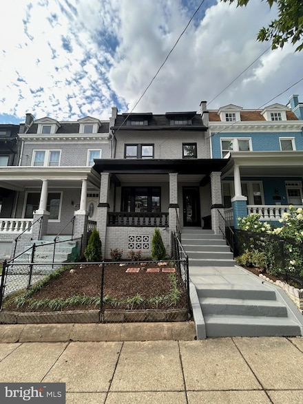 917 Emerson St NW, Washington, DC 20011
