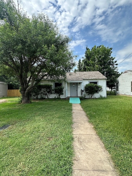 1920 Pembroke St, Irving, TX 75060